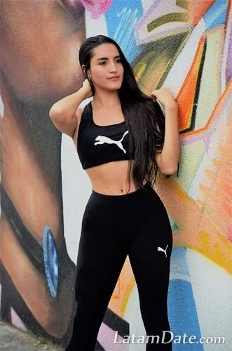Carmen, 23